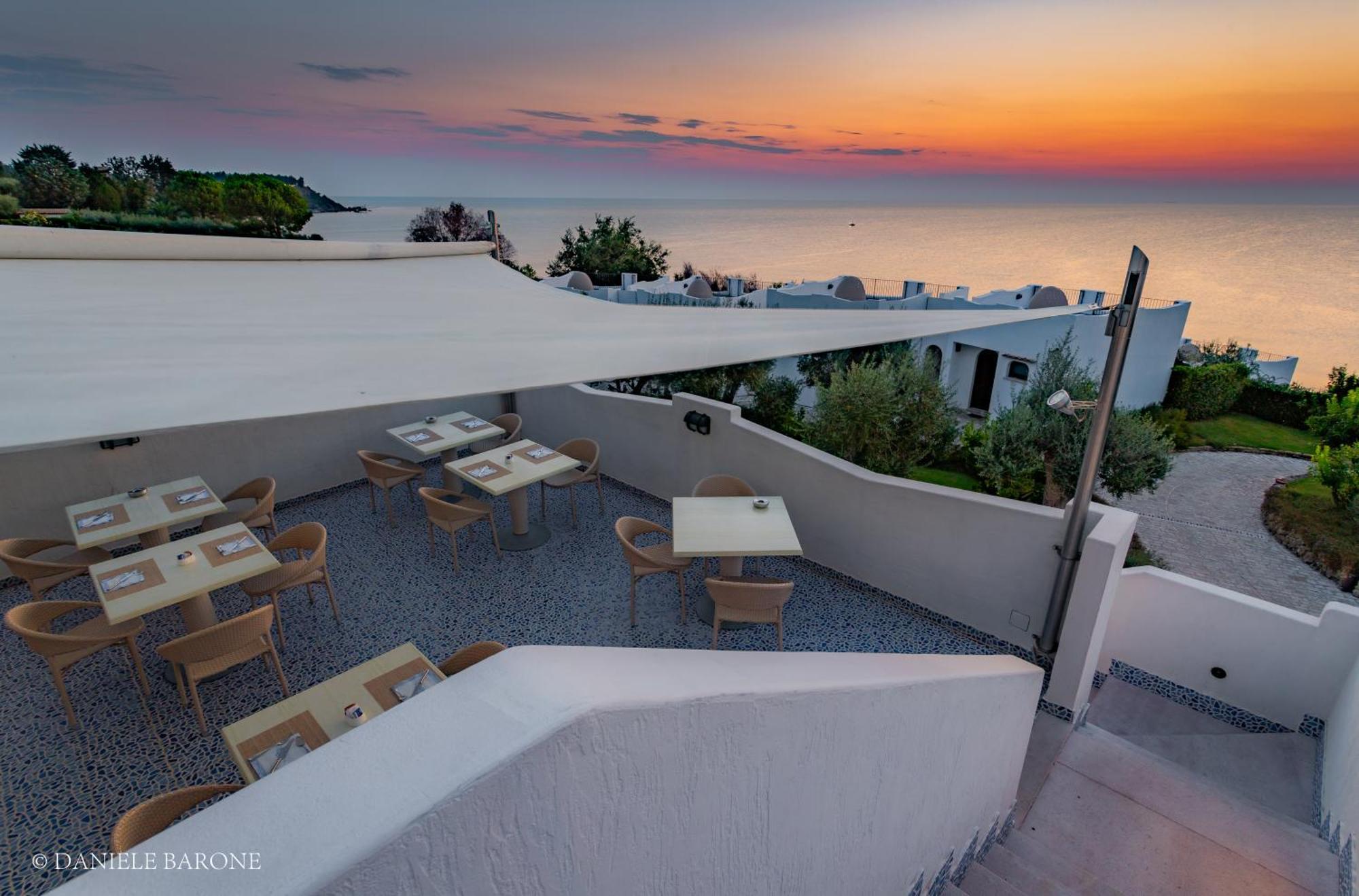Baia Delphis Resort Vasto Dış mekan fotoğraf