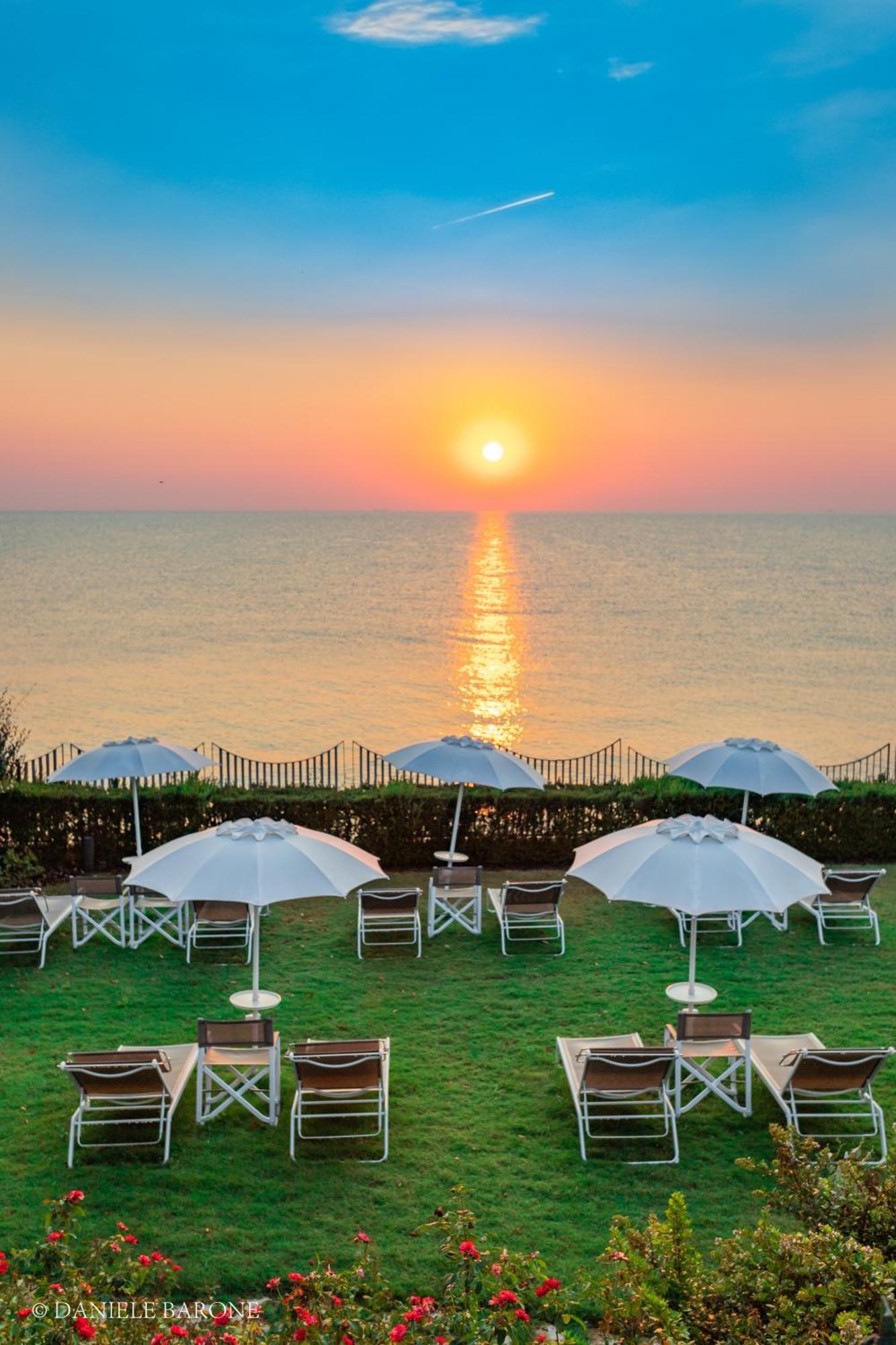 Baia Delphis Resort Vasto Dış mekan fotoğraf