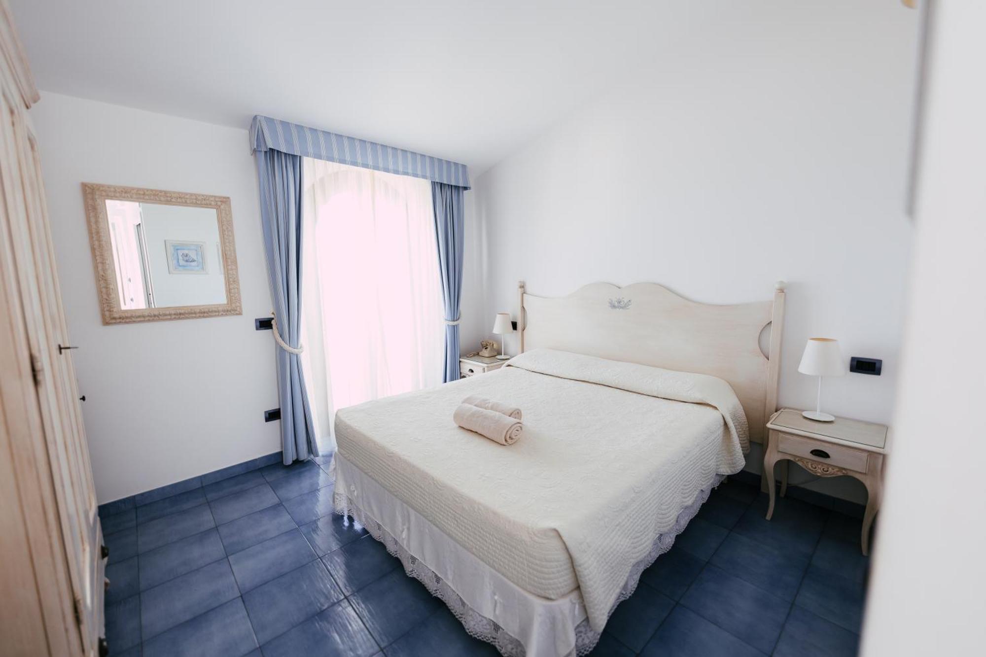 Baia Delphis Resort Vasto Dış mekan fotoğraf