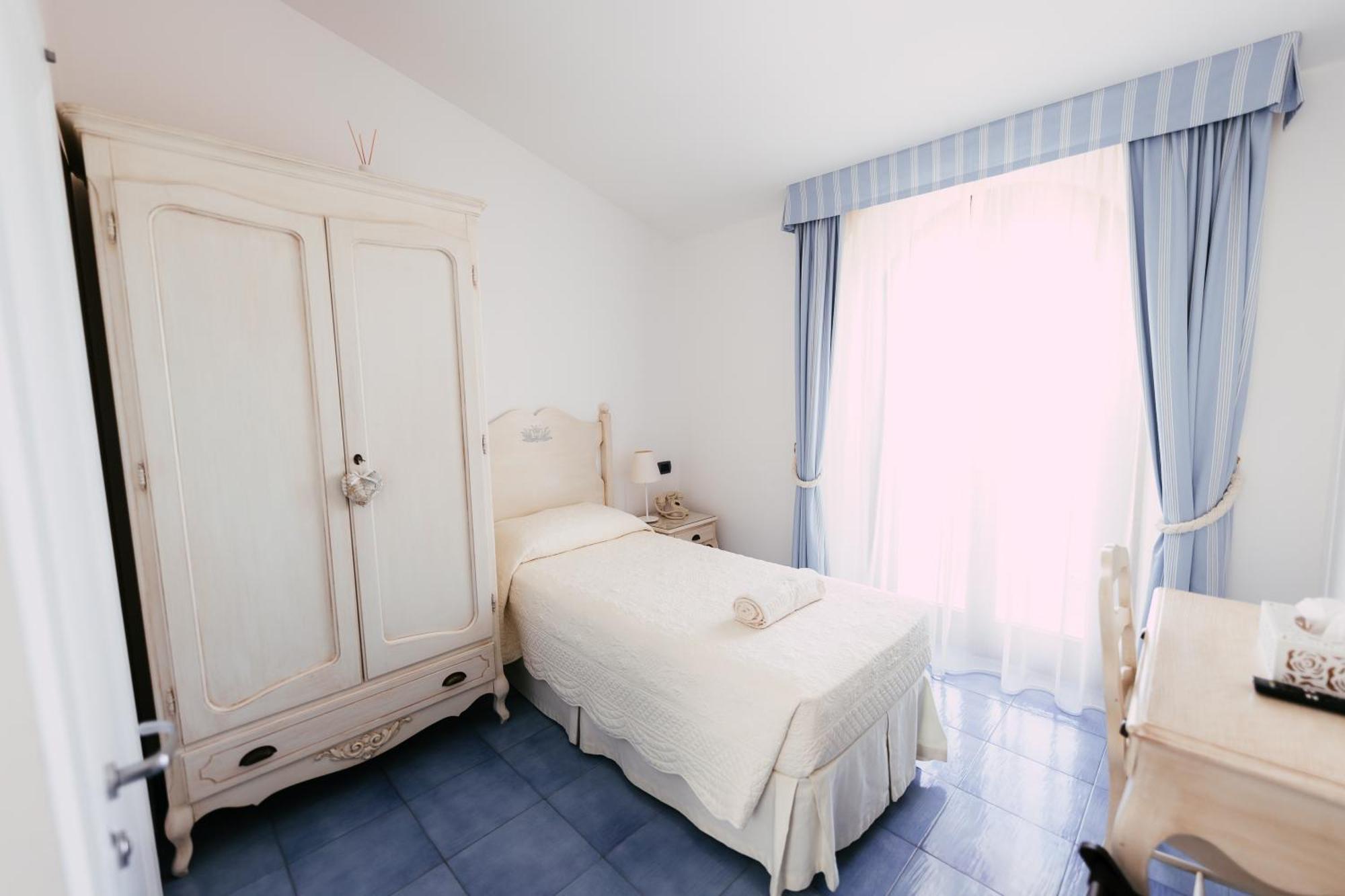 Baia Delphis Resort Vasto Dış mekan fotoğraf